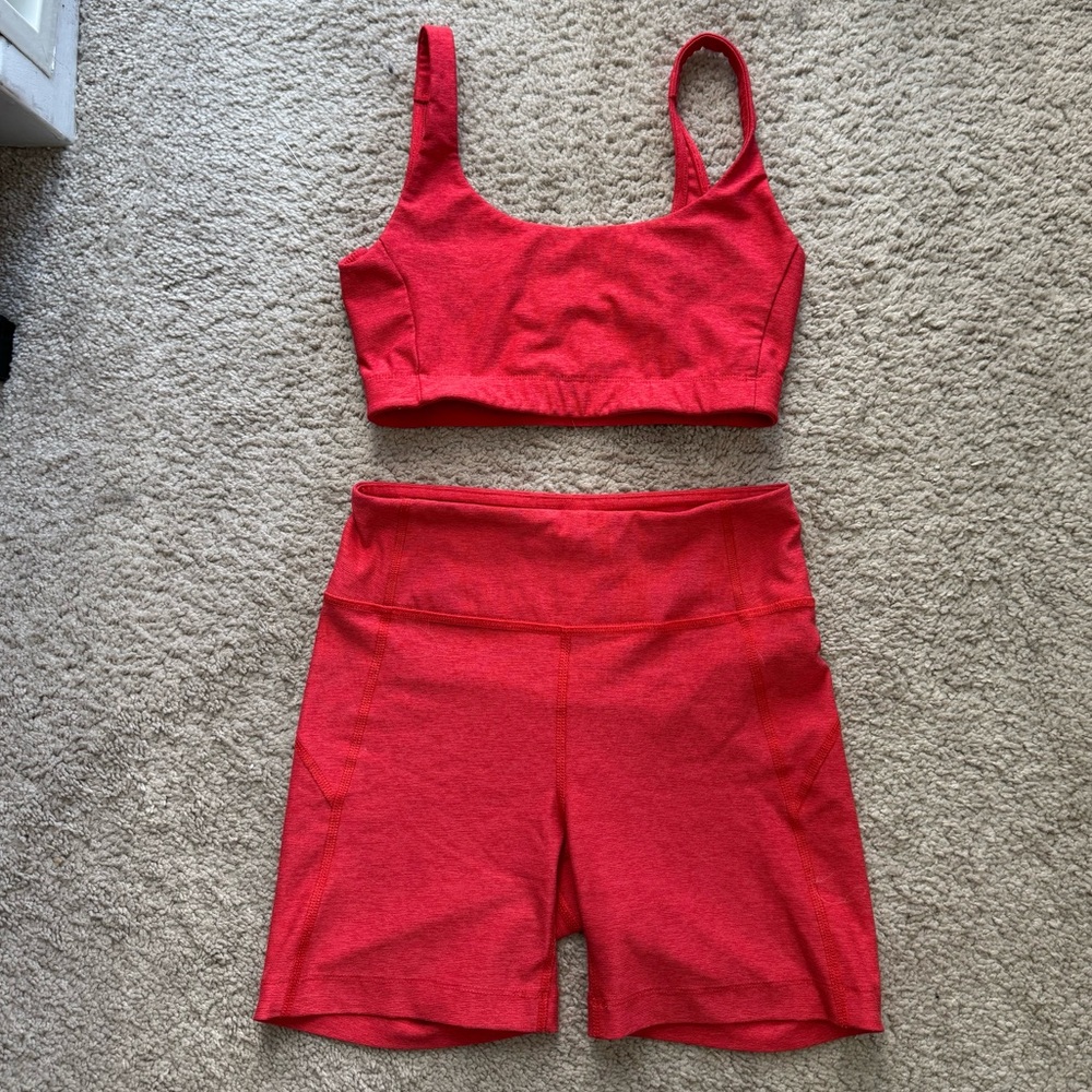 Red Outdoor Voices Set Size XS